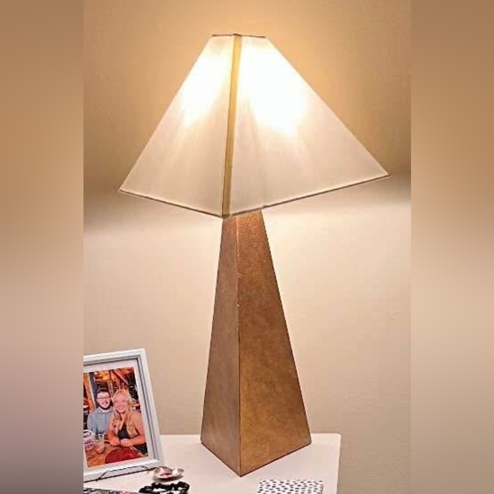 Modern Geometric Table Lamp